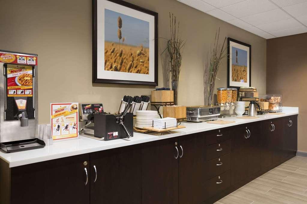 Microtel Inn And Suites By Wyndham Weyburn Facilities photo