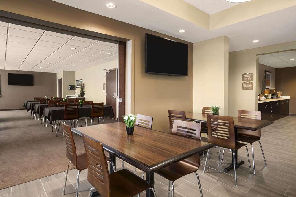 Microtel Inn And Suites By Wyndham Weyburn Facilities photo