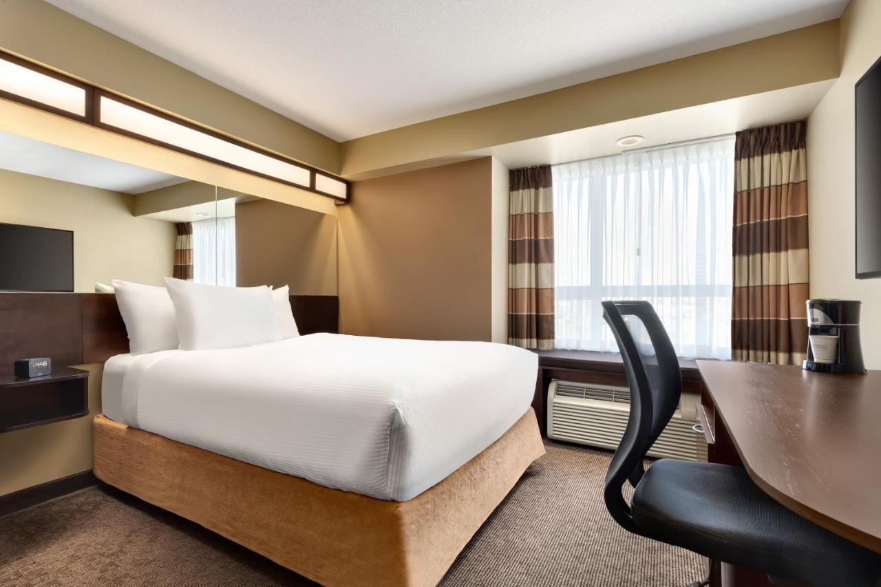 Microtel Inn And Suites By Wyndham Weyburn Exterior photo
